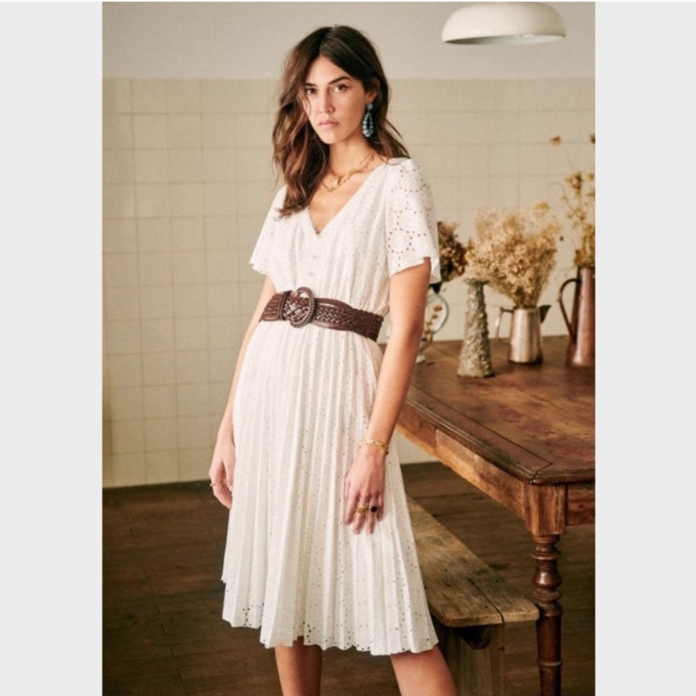 EUC Sézane Isidore eyelet embroidered midi dress size 36